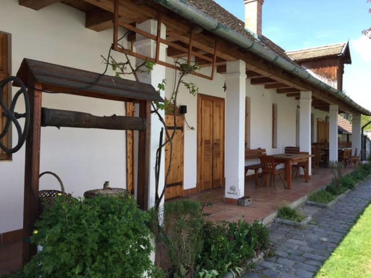Rácz Fogadó Hotel Kisoroszi Exterior foto